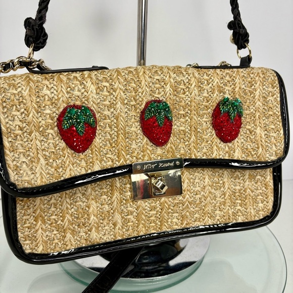 Betsey Johnson Strawberry Fields Top Handle Crossbody Bag Straw Pearls Natural - Picture 4 of 11